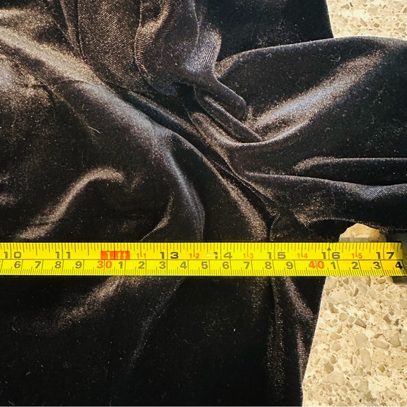 Fashion Nova Mini Dress Women’s L Black Velvet Cut Hollow Out Long Sleeve.C76 - Picture 8 of 11